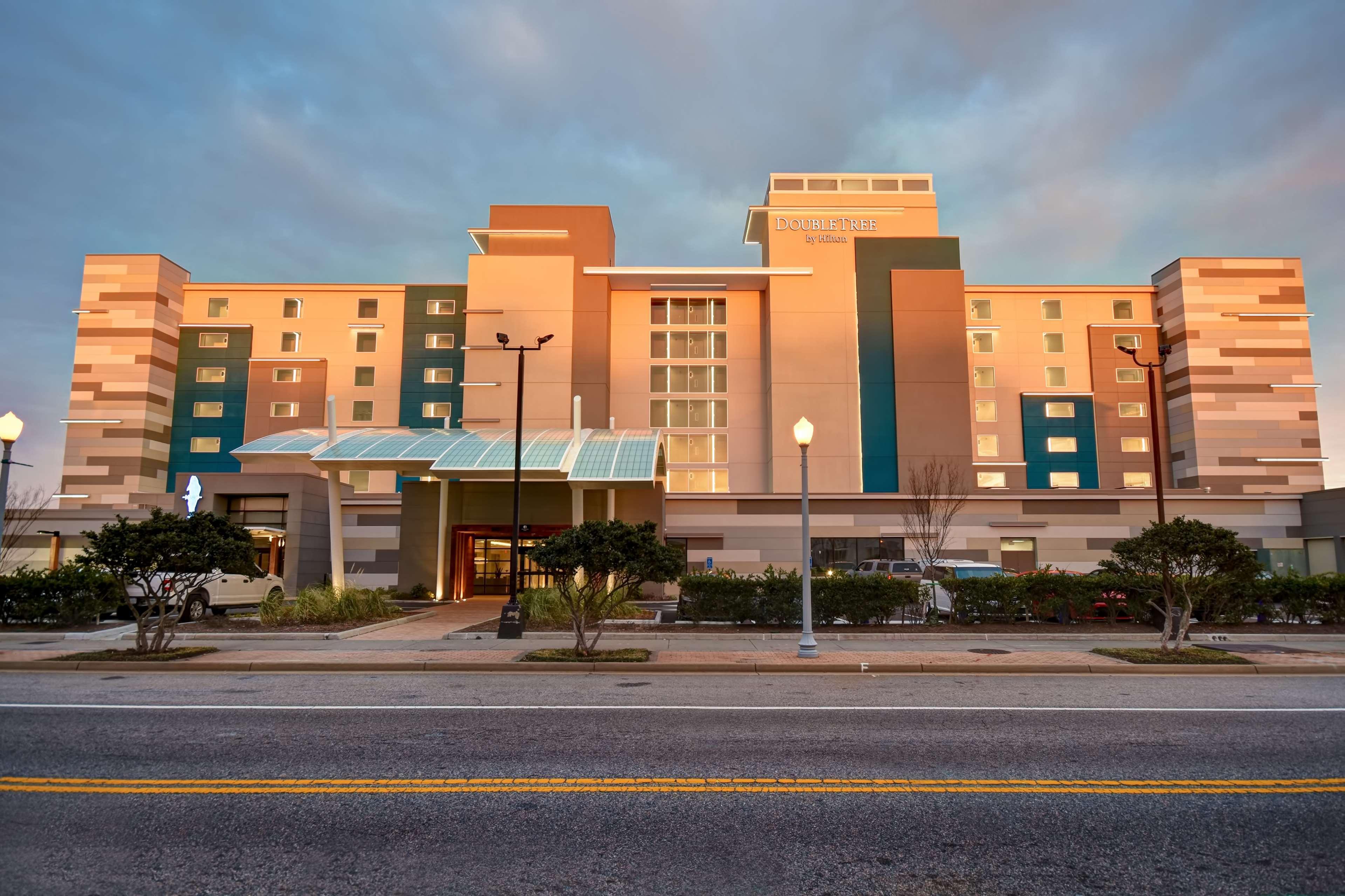 Doubletree By Hilton Oceanfront Βιρτζίνια Μπιτς Εξωτερικό φωτογραφία