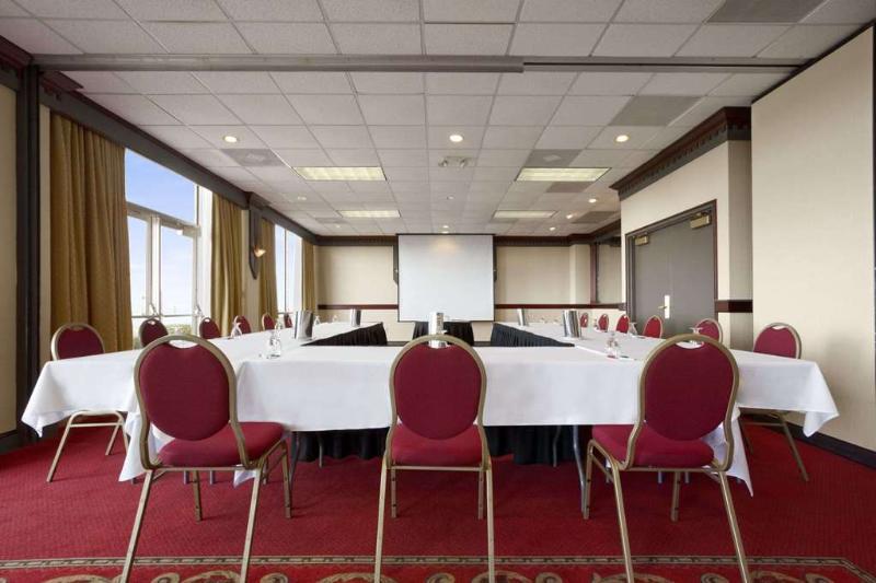 Doubletree By Hilton Oceanfront Βιρτζίνια Μπιτς Εξωτερικό φωτογραφία
